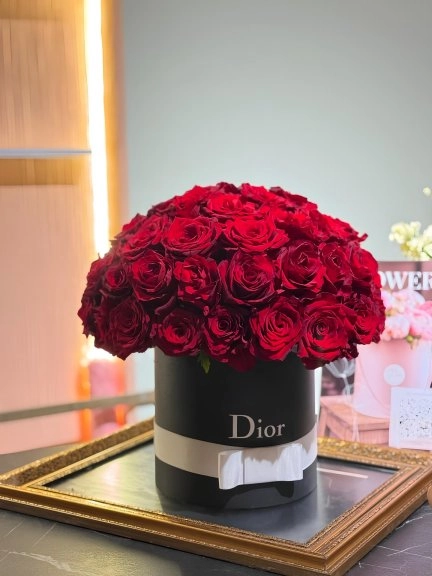 61 Adet Red Rose